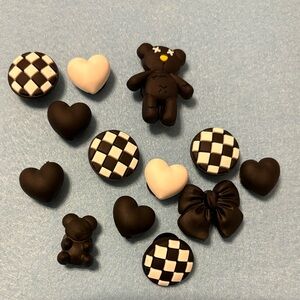 🔴Black and White Decorative Shoe Charms